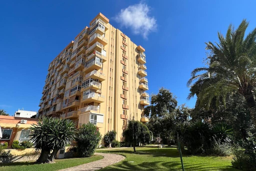 Estudio Aguila Con Vistas Al Mar Benalmádena Kültér fotó