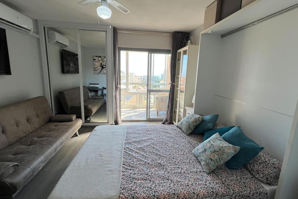 Estudio Aguila Con Vistas Al Mar Benalmádena Kültér fotó