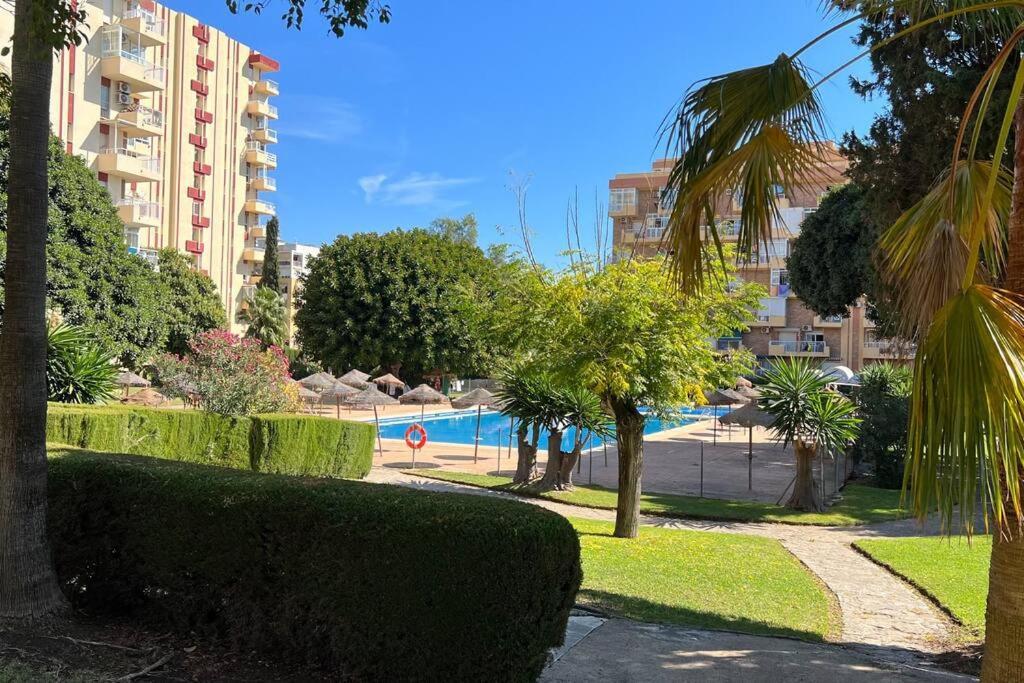 Estudio Aguila Con Vistas Al Mar Benalmádena Kültér fotó
